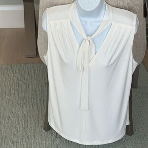 TOMMY HILFIGER IVY SLEEVELESS TOP WITH TIE AND V-NECK LARGE NWT